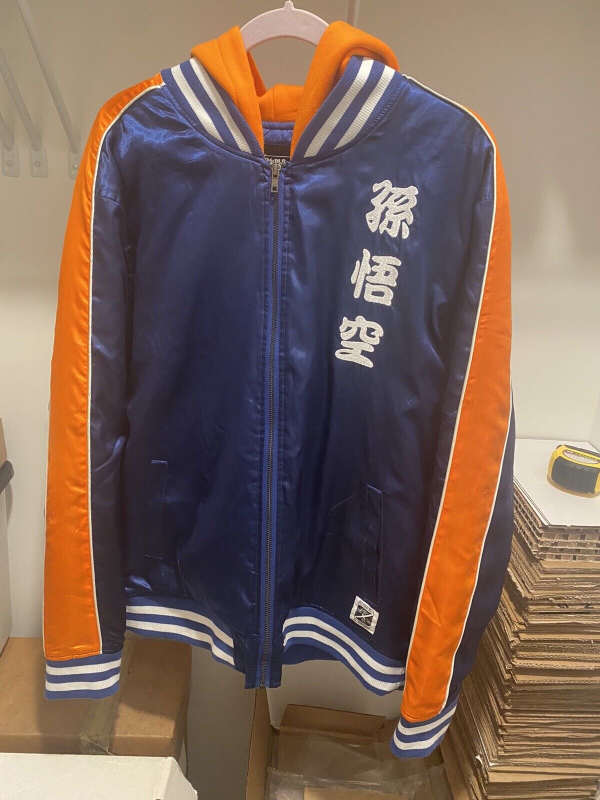 Goku NYCC 2019 Hooded Jacket Size XL 30th Anniversary
